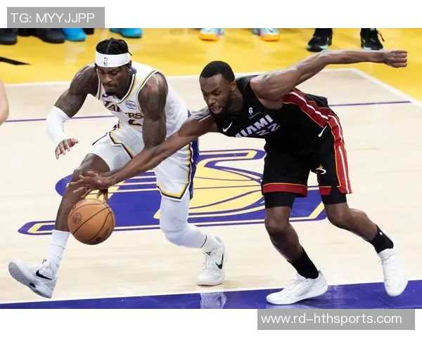 湖人对决热火精彩第四节回顾与赛后分析