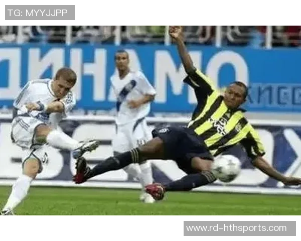 米切尔顿与罗奇代尔流浪者的精彩对决揭示足球战术的魅力与激情 米切尔顿与罗奇代尔流浪者的精彩对决揭示足球战术的魅力与激情