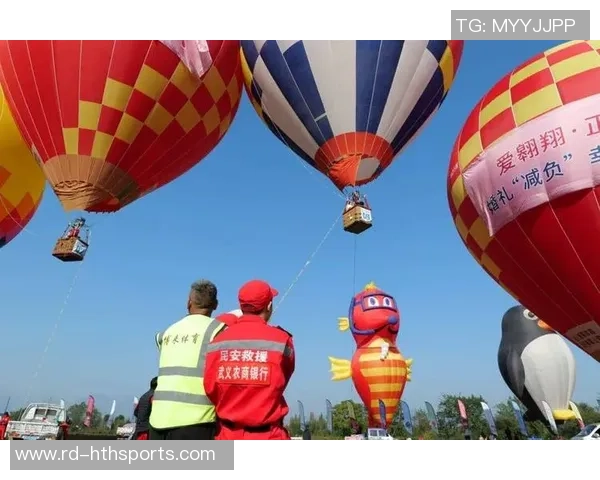 浙江武义:2025年全国热气球公开赛举办开幕式亮灯典礼 浙江武义:2025年全国热气球公开赛举办开幕式亮灯典礼